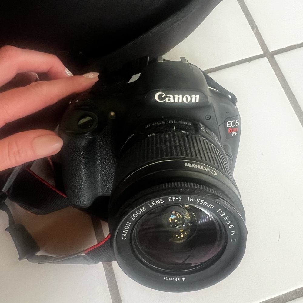 Canon ESO rebel T5 with 5 different lens